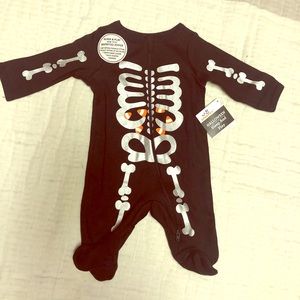 NWT newborn skeleton sleeper costume